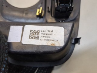 Рамка под кулису, ориг. номер 84538182, Chevrolet Equinox 2017-2021