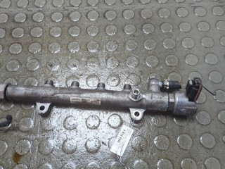 Рампа (рейка) топливная Mercedes C W204 2007-2011