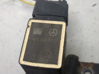 Датчик подвески левый передний, ориг. номер A0105427717, Mercedes GL-Класс 2006-2009