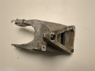 Кронштейн КПП, ориг. номер 1813C3, Peugeot 607 2004-2010