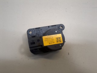 Электропривод заслонки отопителя, ориг. номер 42812106, Chevrolet Trax 2023-2026