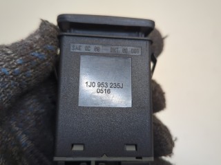 Кнопка аварийки, ориг. номер 1J0953235J, Volkswagen Golf 4 1997-2006
