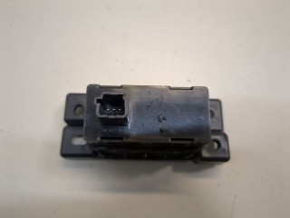 Разъем AUX/USB, ориг. номер 13549946, Chevrolet Trax 2023-2026