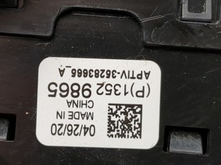 Разъем AUX/USB, ориг. номер 13529865, Buick Encore GX 2019-2023