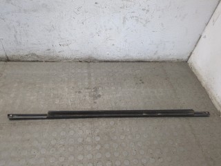 Молдинг стекла (боковое) правое заднее, ориг. номер 5076858AA, Dodge Journey 2007-2011