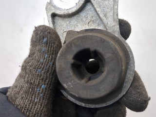 Кронштейн глушителя, ориг. номер 23200936, 23200937, Chevrolet Camaro 2015-2018