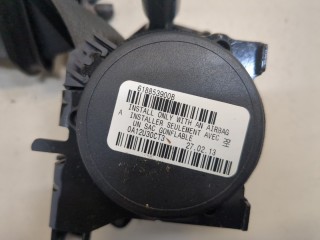 Ремень безопасности правый передний, ориг. номер 618853900, Chevrolet Volt 2010-2015