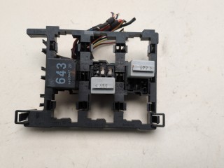Блок реле Volkswagen Tiguan 2006-2011