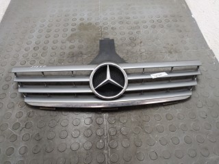 Решетка радиатора, ориг. номер A2038801083, Mercedes C W203 2000-2004