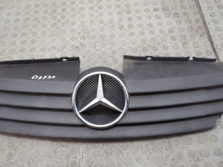 Решетка радиатора Mercedes Vaneo 2001-2005