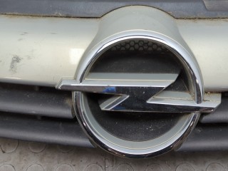 Решетка радиатора, ориг. номер 13142523, Opel Astra 1998-2009