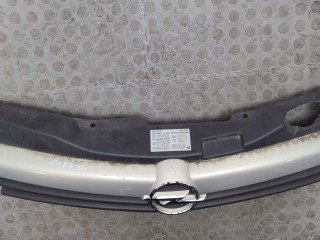 Решетка радиатора, ориг. номер 13142523, Opel Astra 1998-2009