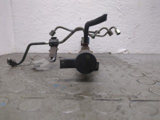 Рампа (рейка) топливная, ориг. номер 31400-27400, Hyundai i30 2007-2010