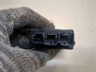 Разъем AUX/USB, ориг. номер 13549941, Chevrolet Equinox 2024-2026