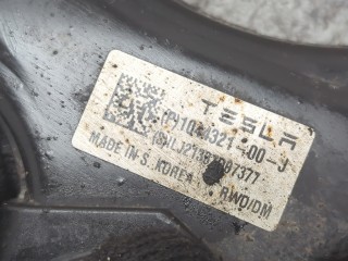 Рычаг подвески левый передний, ориг. номер 1044321-00-J, Tesla Model 3 2017-2021
