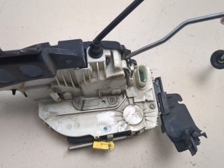 Замок двери левый передний, ориг. номер 68104005AA, Chrysler 300C 2011-2015