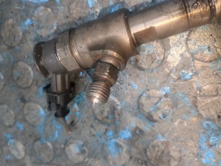 Форсунка топливная, ориг. номер 0445110489, CV6Q9F593AA, 1745052, Ford C-Max 2010-2015
