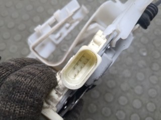 Замок двери правый передний, ориг. номер 3C2837016A, Volkswagen Passat 2005-2010