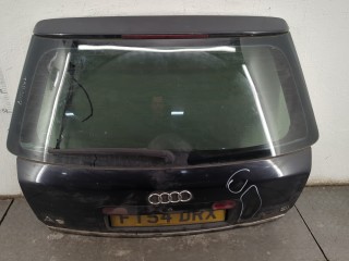 Стекло заднее Audi A6 2001-2005