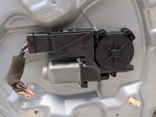 Стеклоподъемник электрический правый передний, ориг. номер 80770BA100, Nissan Primera P12 2001-2008
