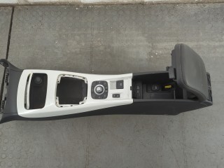 Консоль салона (кулисная часть), ориг. номер 969102241R, Renault Laguna 3 2007-2012