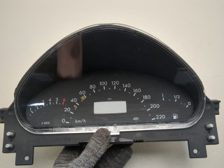 Щиток приборов (приборная панель), ориг. номер A4144461021, Mercedes Vaneo 2001-2005