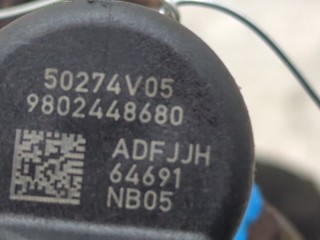 Форсунка топливная, ориг. номер 9802448680, Peugeot 308 2011-2015