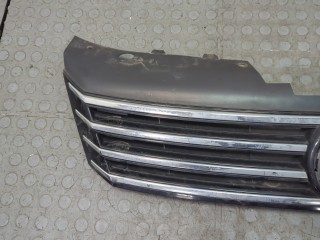 Решетка радиатора, ориг. номер 3AA853651, Volkswagen Passat 2011-2015