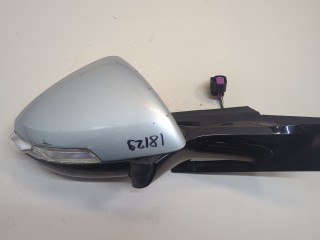Зеркало боковое правое, ориг. номер 22931856, Chevrolet Volt 2010-2015
