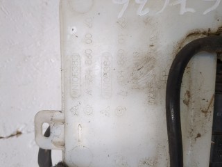 Бачок омывателя, ориг. номер MN105383, Mitsubishi Colt 2002-2012