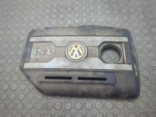 Накладка декоративная на ДВС Volkswagen Passat 2005-2010