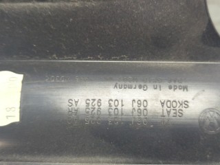 Накладка декоративная на ДВС, ориг. номер 06J103925P, Volkswagen Passat 2005-2010