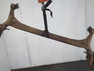 Балка подвески задняя, ориг. номер 4210101010, 4243101030, Toyota Matrix 2002-2004