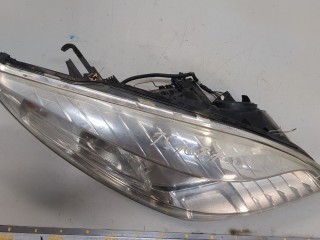 Фара (передняя) правая, ориг. номер 260100018R, Renault Megane 2008-2014