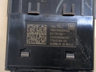 Разъем AUX/USB, ориг. номер 13549942, Chevrolet Equinox 2024-2026