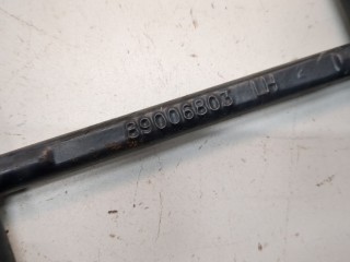 Накладка под фонарь, ориг. номер 89006803, Hummer H2 2002-2007
