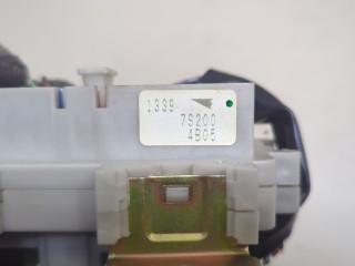 Блок предохранителей, Infiniti QX56 2004-2007