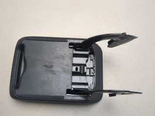 Подлокотник левый передний, ориг. номер 8K0864207G, Audi A4 2011-2015