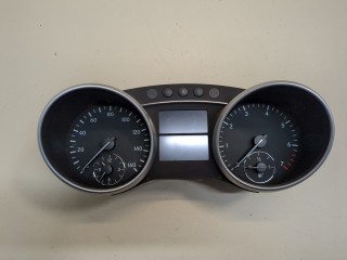 Щиток приборов (приборная панель), ориг. номер A1649007800, Mercedes M-Класс 2008-2011