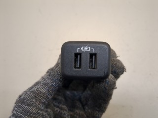 Разъем AUX/USB GMC Terrain 2017-2021