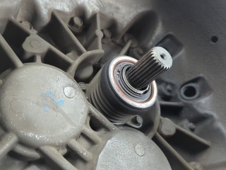 КПП 5-ст.мех. (МКПП), ориг. номер Y060810651, KIA Carnival 2006-2014