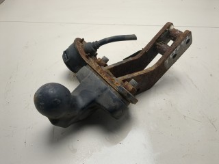 Крюк прицепного устройства Ford Mondeo 2006-2010