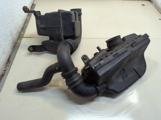Корпус воздушного фильтра, ориг. номер 46043SA000, Subaru Forester (S11) 2002-2005