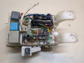 Блок предохранителей, ориг. номер 8273047290, Toyota Prius 2005-2011
