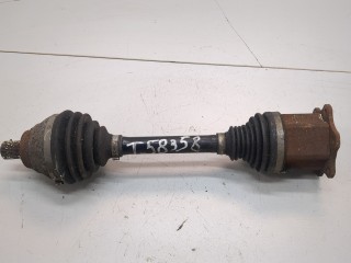 Полуось (приводной вал, шрус) левая передняя Volkswagen Passat 2005-2010
