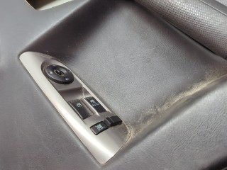 Дверная карта (Обшивка двери) правая передняя, Hyundai Coupe 2002-2005