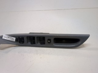 Кнопка стеклоподъемника (блок кнопок) левая передняя Mazda 6 (GG) 2002-2005