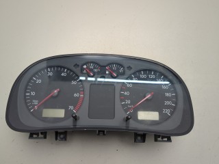 Щиток приборов (приборная панель) Volkswagen Golf 4 1997-2006