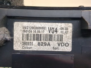 Щиток приборов (приборная панель), ориг. номер 3B0920829A, Volkswagen Passat 2000-2005