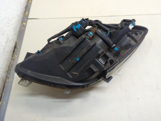 Фара (передняя) правая, ориг. номер 811300D130, Toyota Yaris 2005-2009